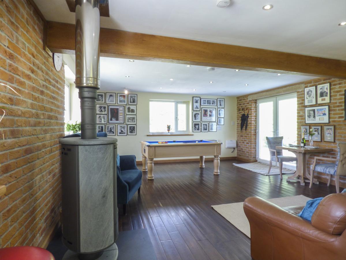 Blue Oyster Villa Мълиън Екстериор снимка